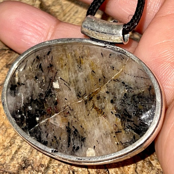 Beautiful Black Rutile Quartz Pendant - Picture 6 of 14